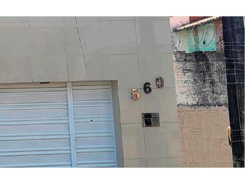 Foto 3 de 3: Casa em leilão em Fortaleza - CE — Casa à venda em leilão