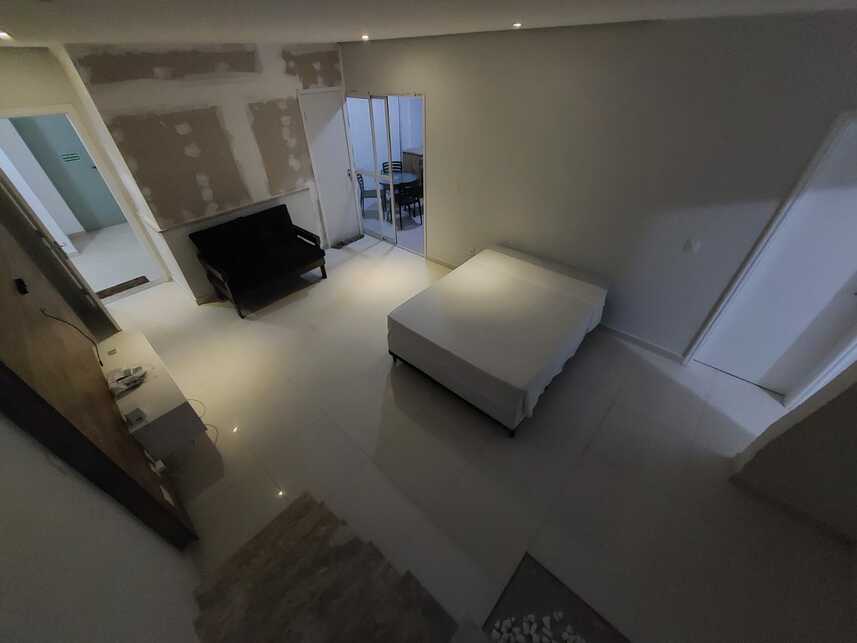 Foto 16 de 22: Apartamento em leilão em Bertioga - SP — Apartamento Triplex à venda em leilão