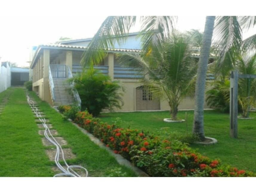 Casa em leilão em Camaçari - BA — Casa à venda em leilão