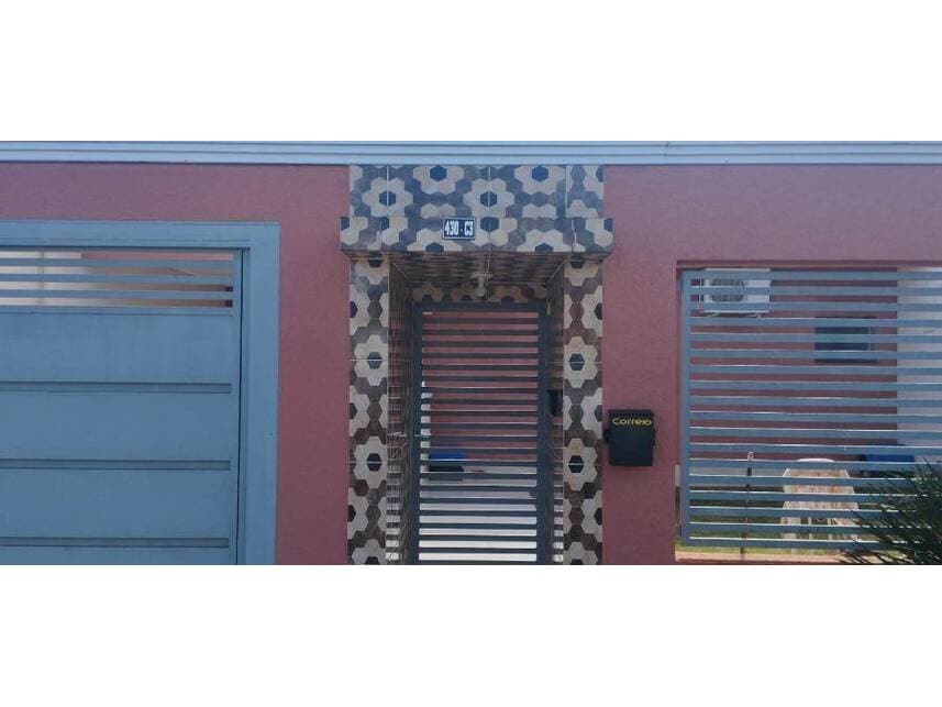 Foto 1 de 17: Casa em leilão em Ivaiporã - PR — Casa à venda em leilão
