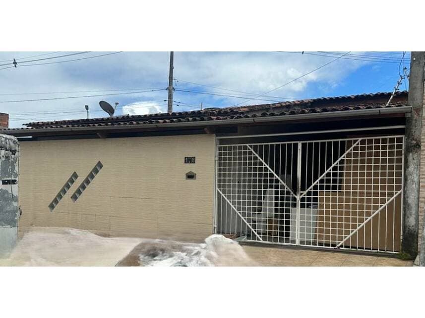 Foto 1 de 6: Casa em leilão em Feira De Santana - BA — Casa à venda em leilão