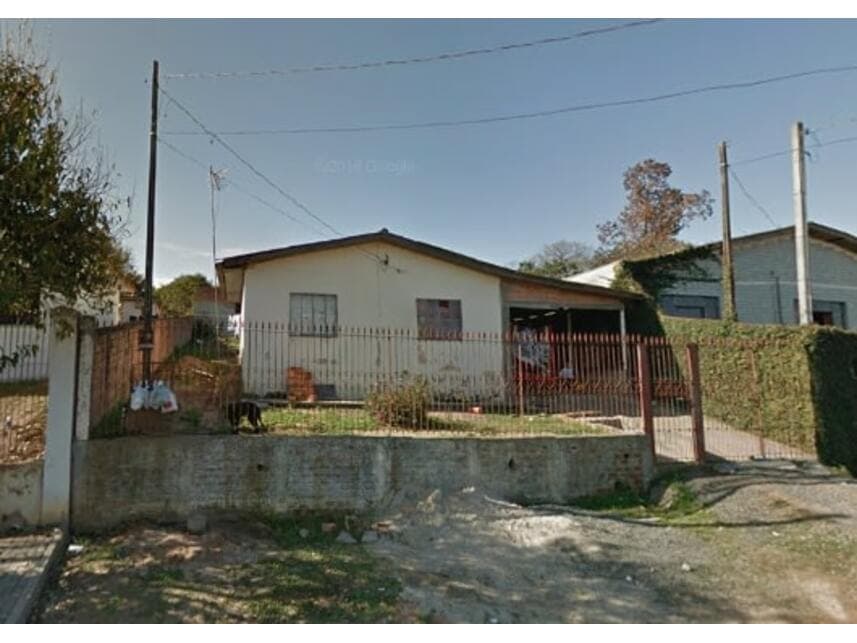 Casa em leilão em Ponta Grossa - PR — Casa à venda em leilão