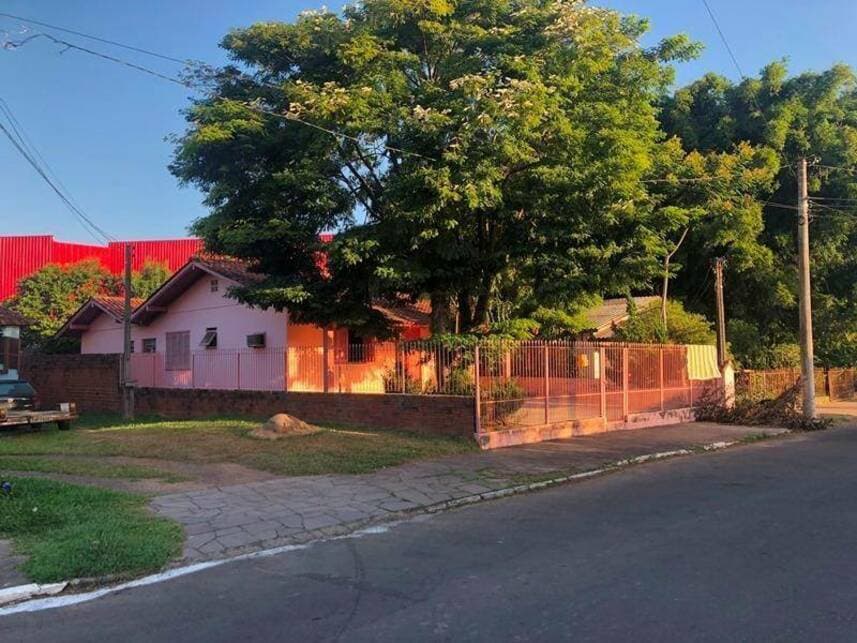 Casa em leilão em São Sebastião Do Caí - RS — Casa à venda em leilão