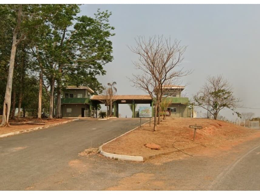 Casa em leilão em Chapada Dos Guimarães - MT — Casa à venda em leilão