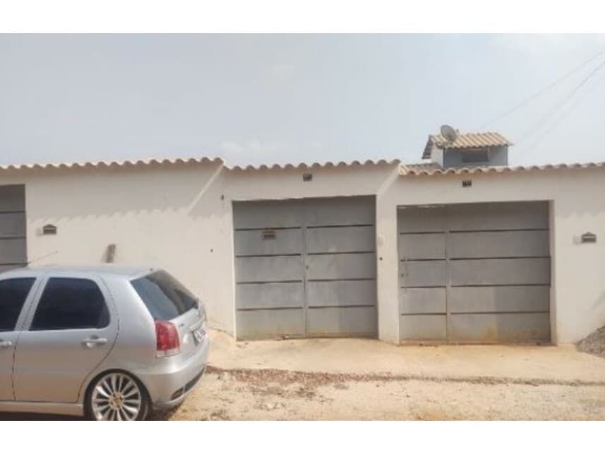 Foto 1 de 3: Casa em leilão em Mateus Leme - MG — Casa à venda em leilão