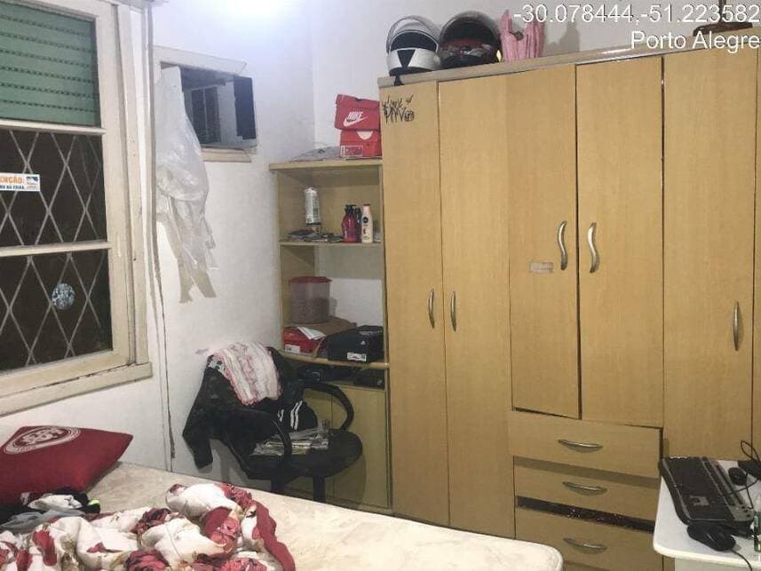 Foto 9 de 15: Casa em leilão em Porto Alegre - RS — Casa à venda em leilão