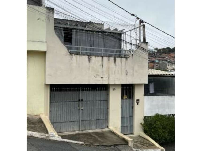 Casa em leilão em São Paulo - SP — Sobrado à venda em leilão