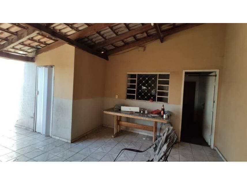 Foto 20 de 25: Casa em leilão em Várzea Grande - MT — Casa à venda em leilão