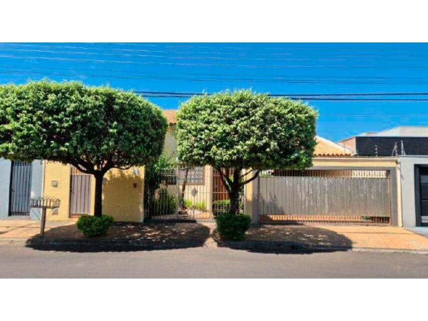 Casa em leilão em Bauru - SP — Casa à venda em leilão