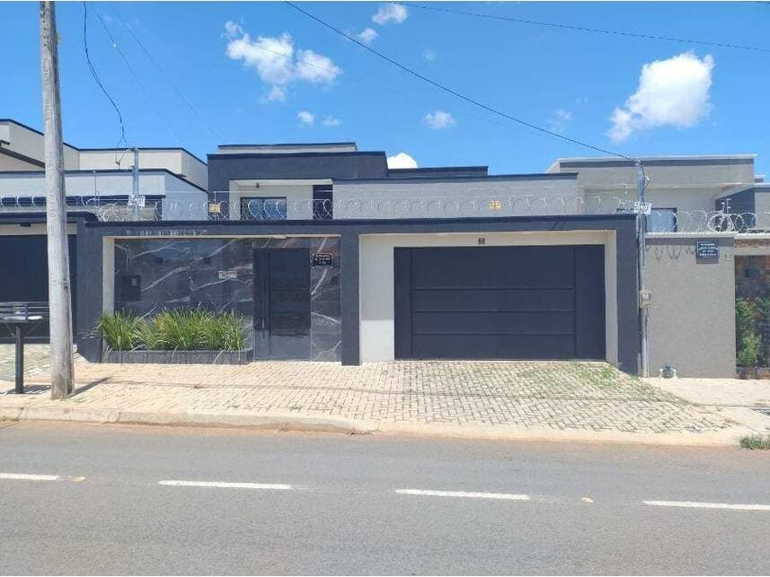 Foto 2 de 3: Casa em leilão em Caldas Novas - GO — Casa à venda em leilão