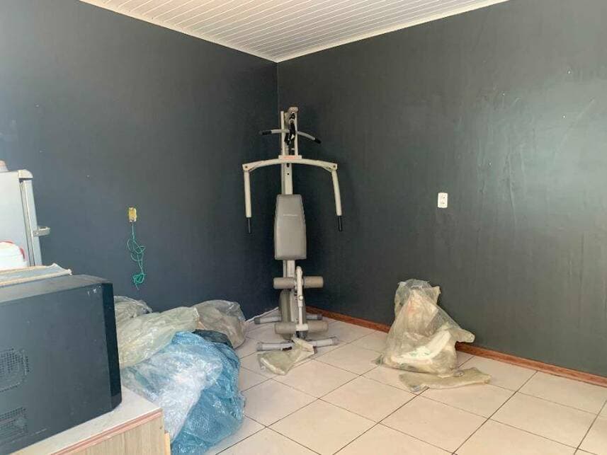 Foto 18 de 29: Casa em leilão em Porto Alegre - RS — Casa à venda em leilão