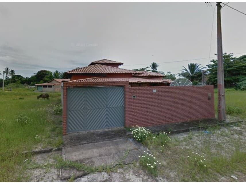 Casa em leilão em Nova Viçosa - BA — Casa à venda em leilão