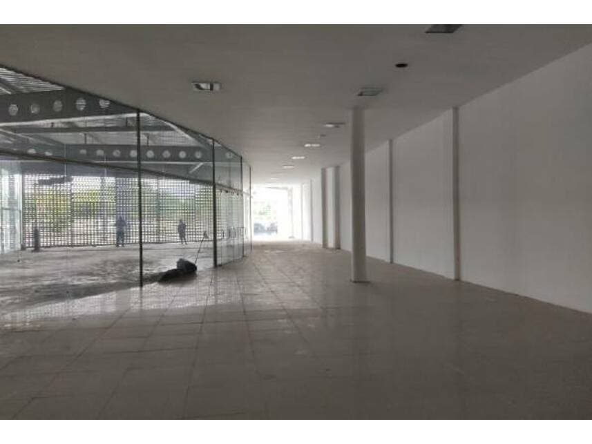 Foto 13 de 18: Comercial em leilão em Rio De Janeiro - RJ — Prédio à venda em leilão