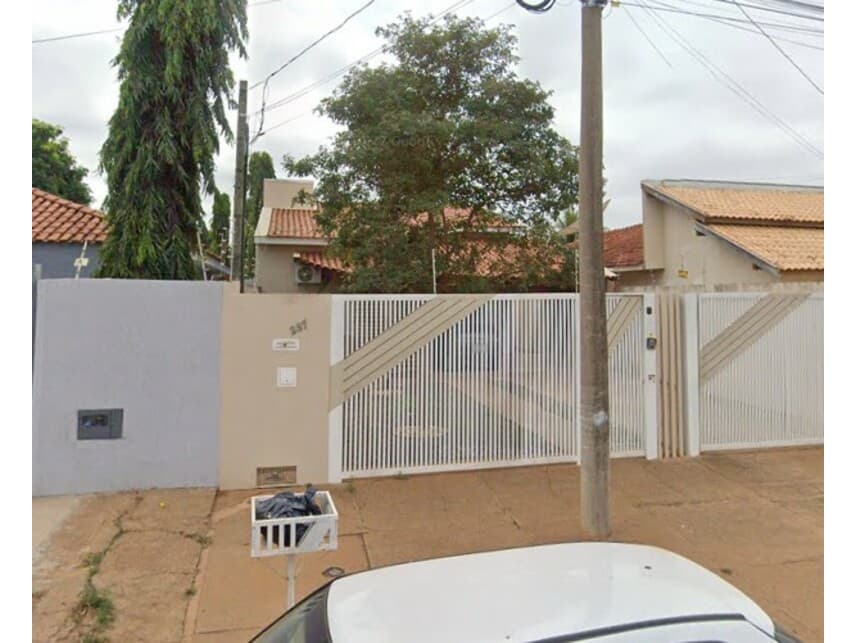 Casa em leilão em Três Lagoas - MS — Casa à venda em leilão