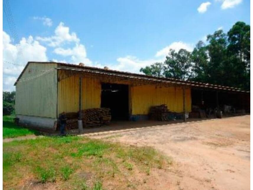 Foto 3 de 21: Comercial em leilão em Santo Anastácio - SP — Galpão à venda em leilão