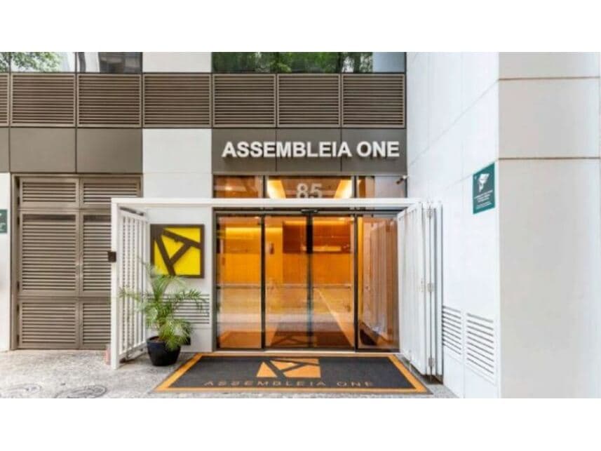 Comercial em leilão em Rio De Janeiro - RJ — Sala Comercial à venda em leilão
