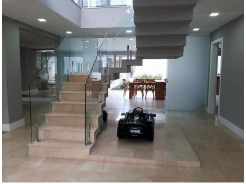 Foto 5 de 49: Casa em leilão em Guarujá - SP — Casa à venda em leilão
