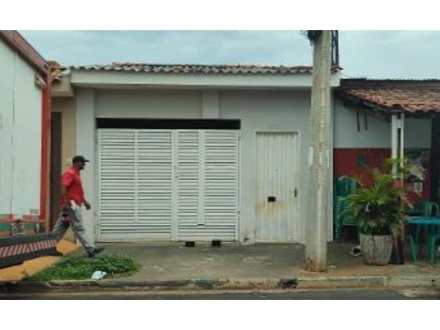 Casa em leilão em Ribeirão Preto - SP — Casa à venda em leilão