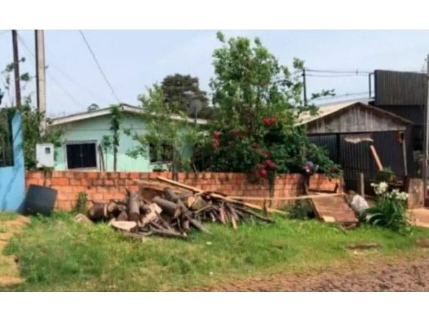 Foto 3 de 4: Casa em leilão em Quedas Do Iguaçu - PR — Casa à venda em leilão