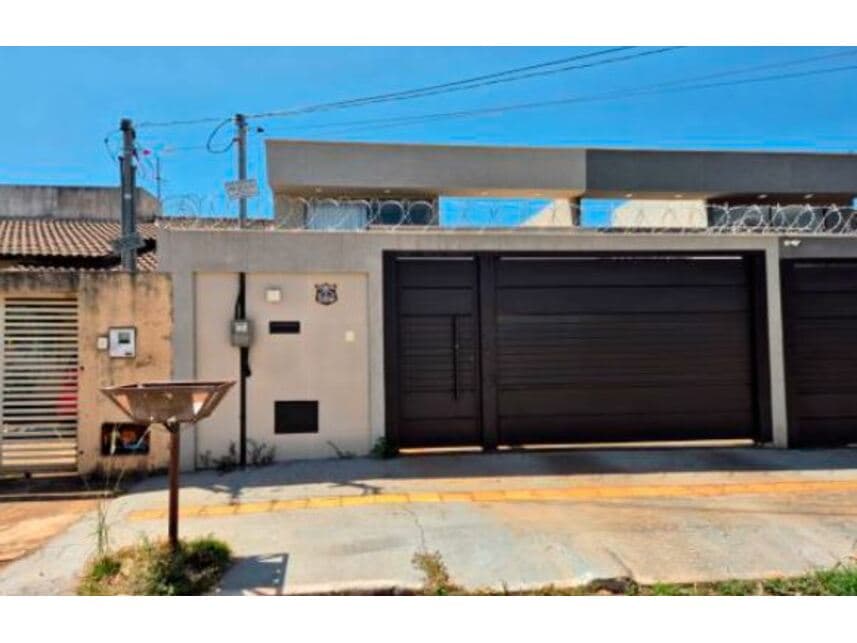 Foto 2 de 3: Casa em leilão em Goiânia - GO — Casa à venda em leilão