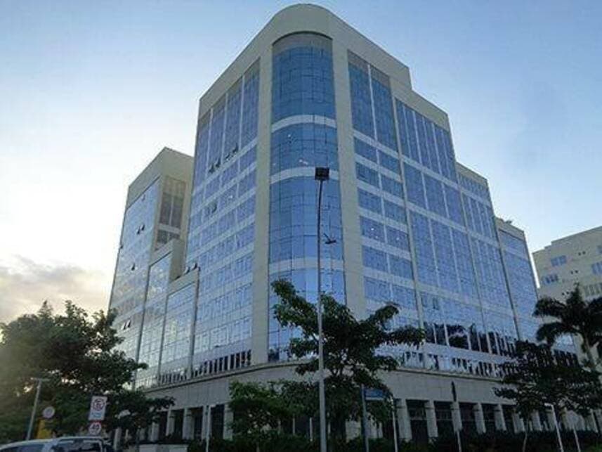 Comercial em leilão em Rio De Janeiro - RJ — Sala Comercial à venda em leilão