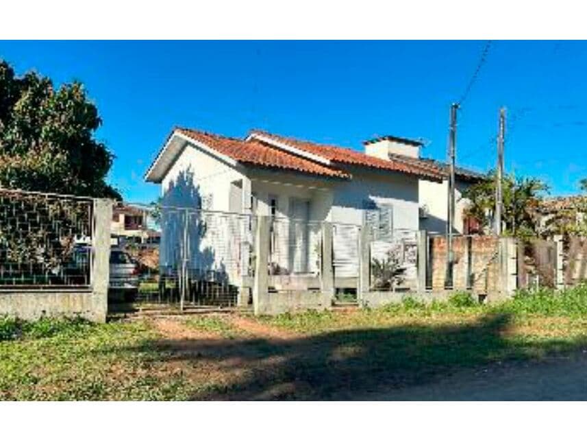 Casa em leilão em Forquilhinha - SC — Casa à venda em leilão