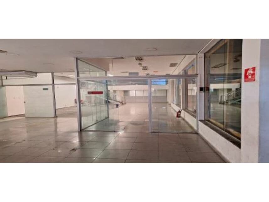 Foto 2 de 15: Imóvel em leilão em São Paulo - SP — Ex-Agência à venda em leilão