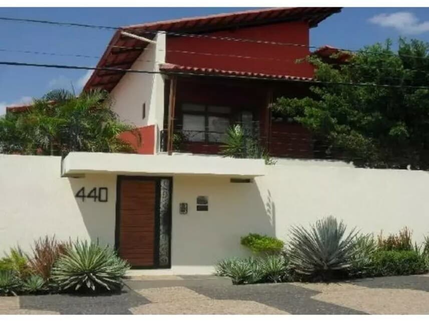 Casa em leilão em Teresina - PI — Casa à venda em leilão