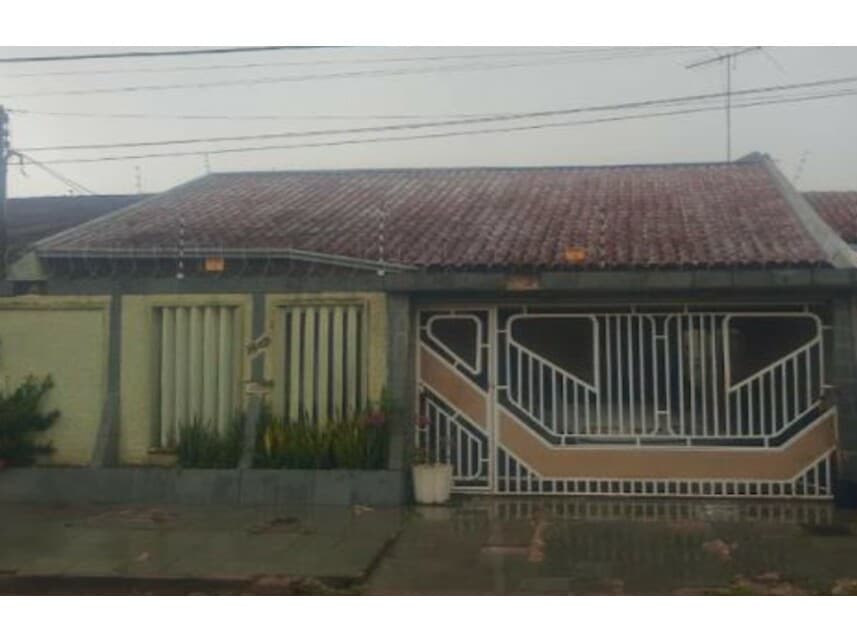 Casa em leilão em Porto Velho - RO — Casa à venda em leilão
