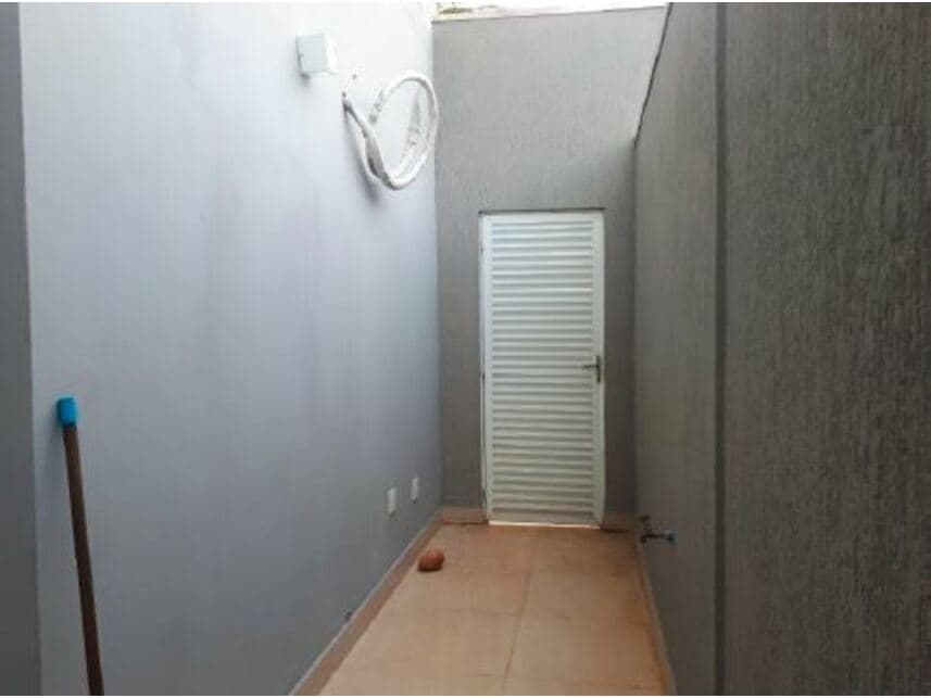 Foto 33 de 49: Casa em leilão em Guarujá - SP — Casa à venda em leilão