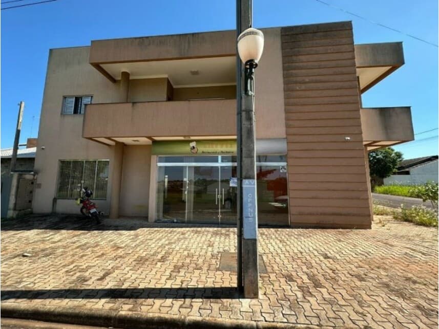 Comercial em leilão em Pérola - PR — Residencial / Comercial à venda em leilão