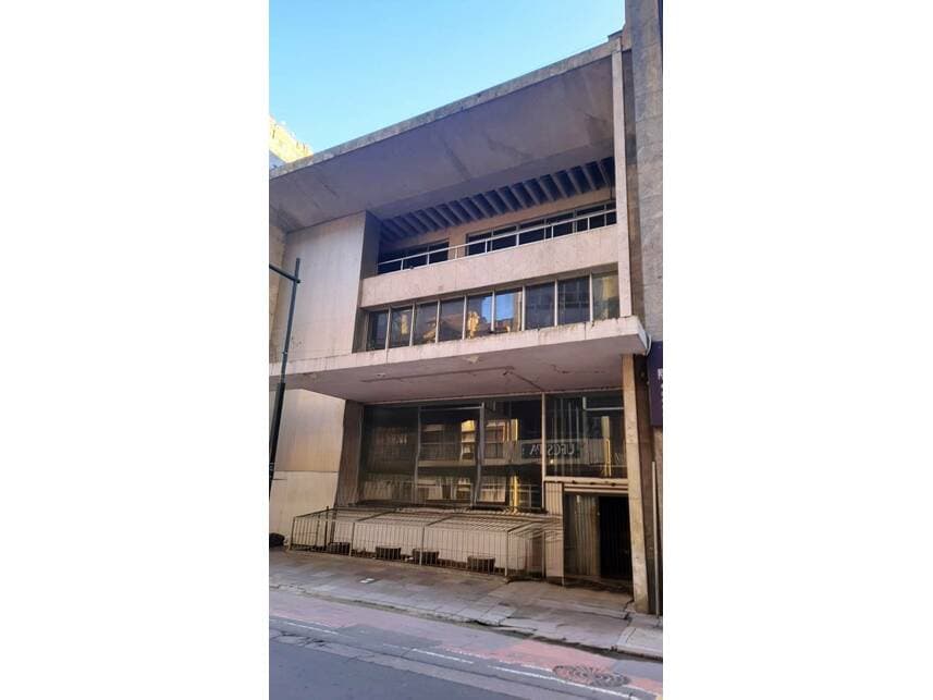 Foto 1 de 14: Comercial em leilão em Porto Alegre - RS — Prédio Comercial à venda em leilão