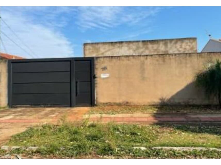 Casa em leilão em Campo Grande - MS — Casa à venda em leilão