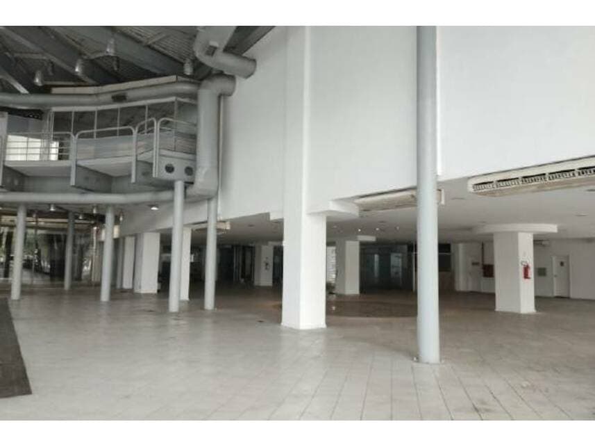 Foto 9 de 18: Comercial em leilão em Rio De Janeiro - RJ — Prédio à venda em leilão