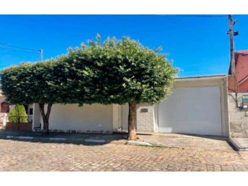 Foto 3 de 3: Casa em leilão em São Fidélis - RJ — Casa à venda em leilão