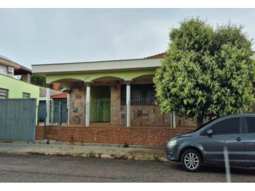Foto 1 de 2: Casa em leilão em Santa Ernestina - SP — Casa à venda em leilão