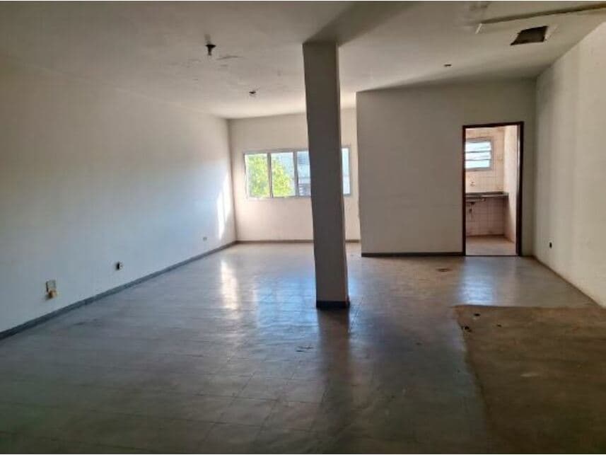 Foto 10 de 15: Imóvel em leilão em São Paulo - SP — Ex-Agência à venda em leilão