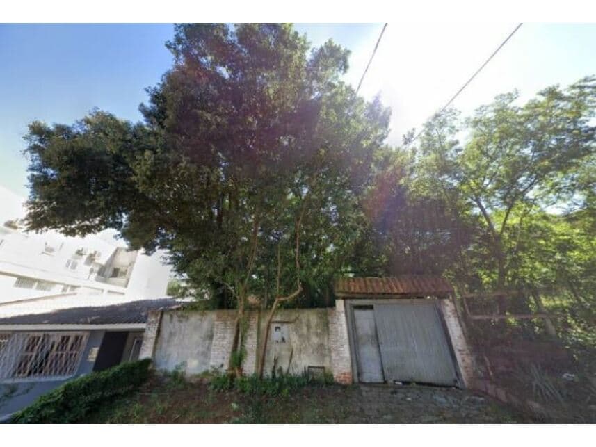 Casa em leilão em Porto Alegre - RS — Casa à venda em leilão