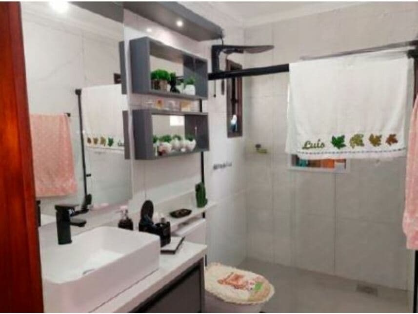 Foto 11 de 20: Casa em leilão em Santa Rosa - RS — Casa à venda em leilão