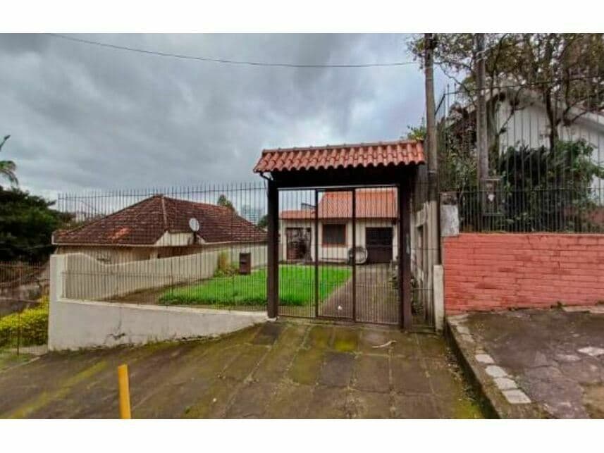 Foto 1 de 2: Casa em leilão em Porto Alegre - RS — Casa à venda em leilão