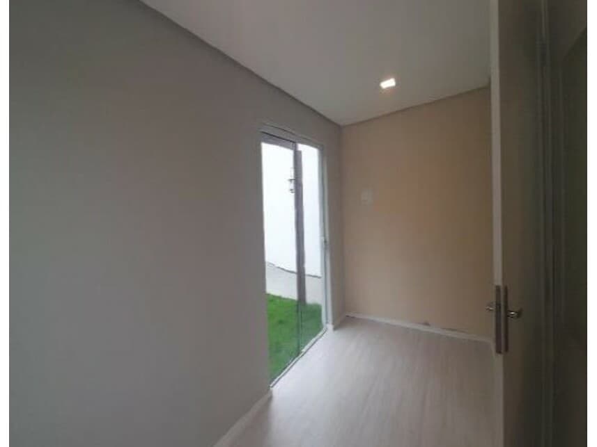 Foto 7 de 12: Casa em leilão em Alvorada - RS — Casa à venda em leilão
