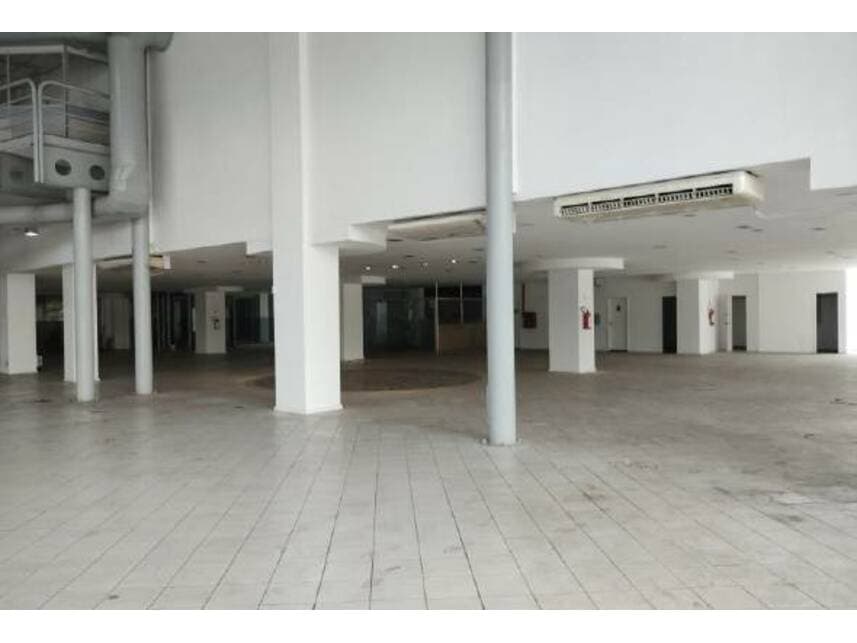 Foto 8 de 18: Comercial em leilão em Rio De Janeiro - RJ — Prédio à venda em leilão