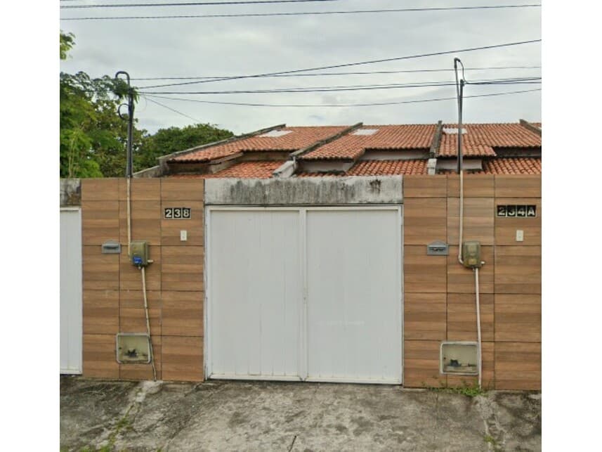 Casa em leilão em Pacatuba - CE — Casa à venda em leilão
