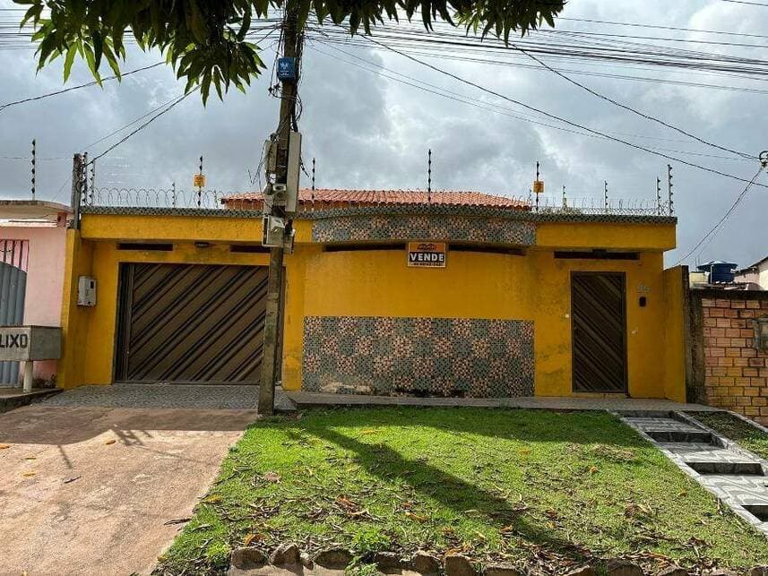 Casa em leilão em Santarém - PA — Casa à venda em leilão