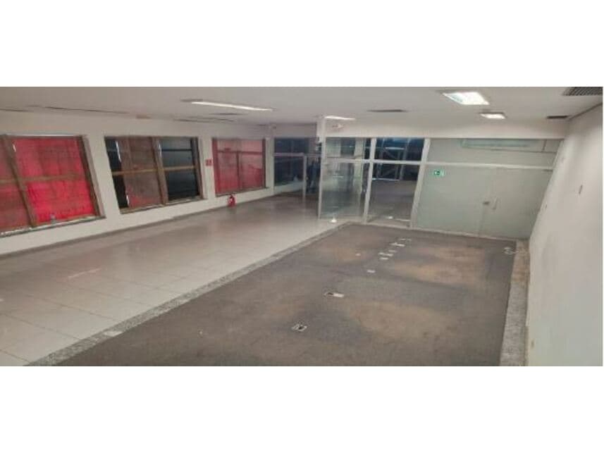 Foto 4 de 15: Imóvel em leilão em São Paulo - SP — Ex-Agência à venda em leilão