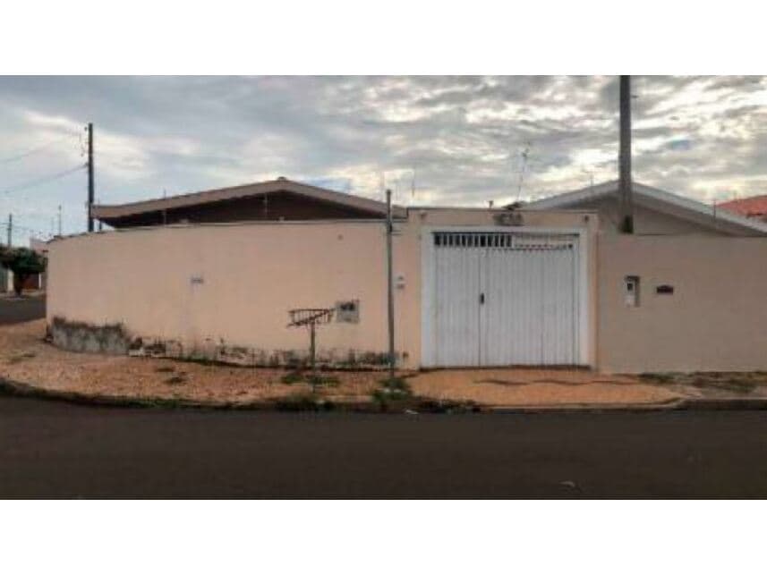 Foto 1 de 2: Casa em leilão em Rio Claro - SP — Casa à venda em leilão
