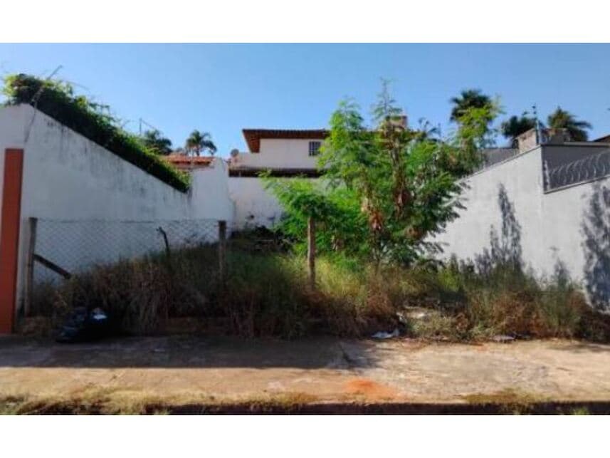 Foto 1 de 5: Terreno em leilão em Bauru - SP — Terreno à venda em leilão