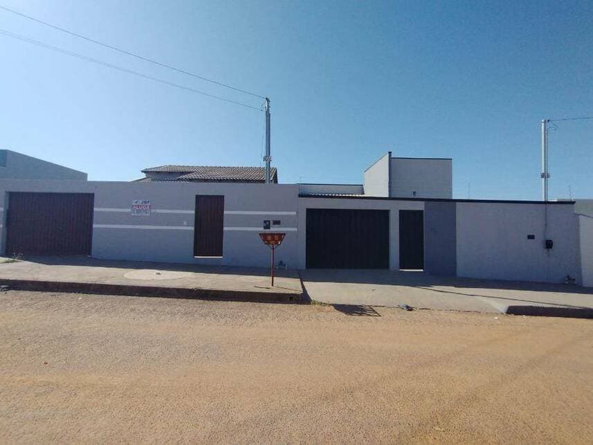 Casa em leilão em Caldas Novas - GO — Casa à venda em leilão
