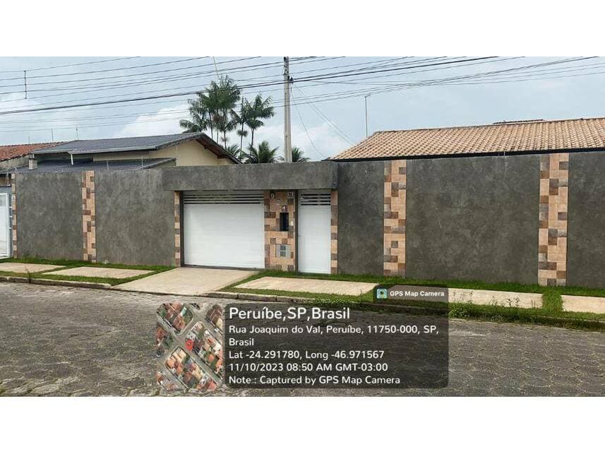 Casa em leilão em Peruíbe - SP — Casa à venda em leilão