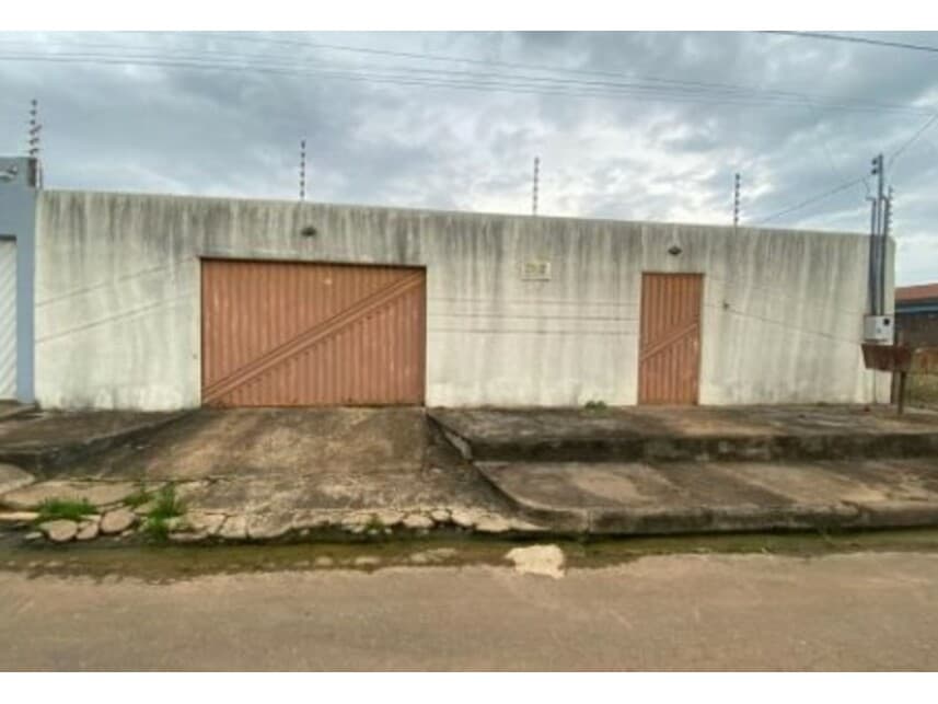 Foto 1 de 4: Casa em leilão em Parauapebas - PA — Casa à venda em leilão